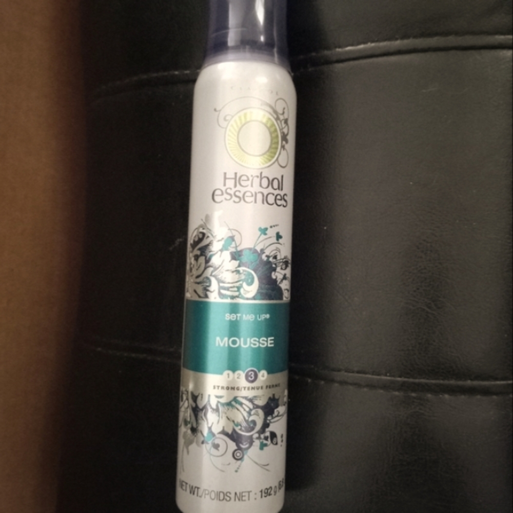*NEW*FREE*w/$10~PURCHASE.. "HERBAL ESSENCE" MOUSSE